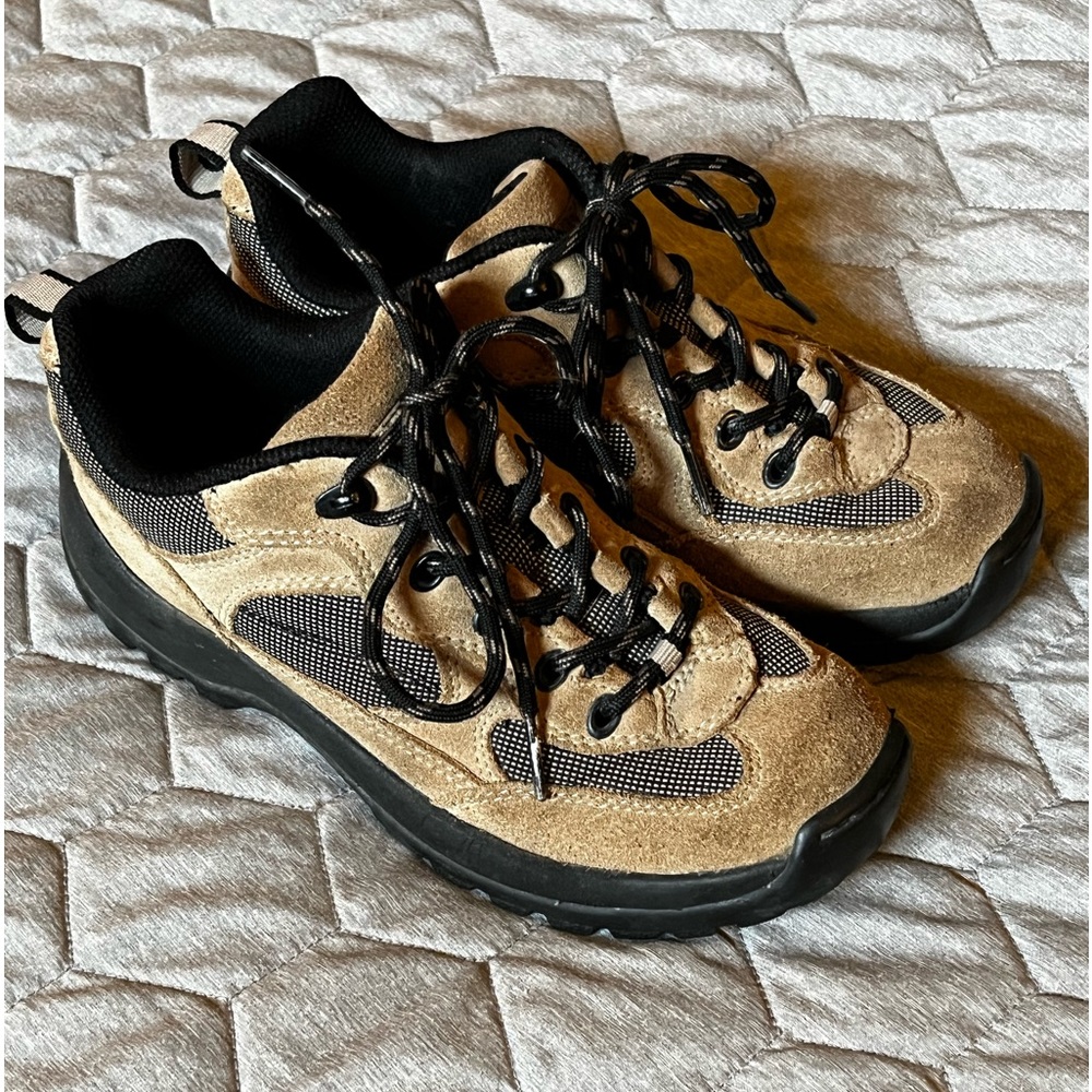 Women’s Lands End Size 6 (used condition)